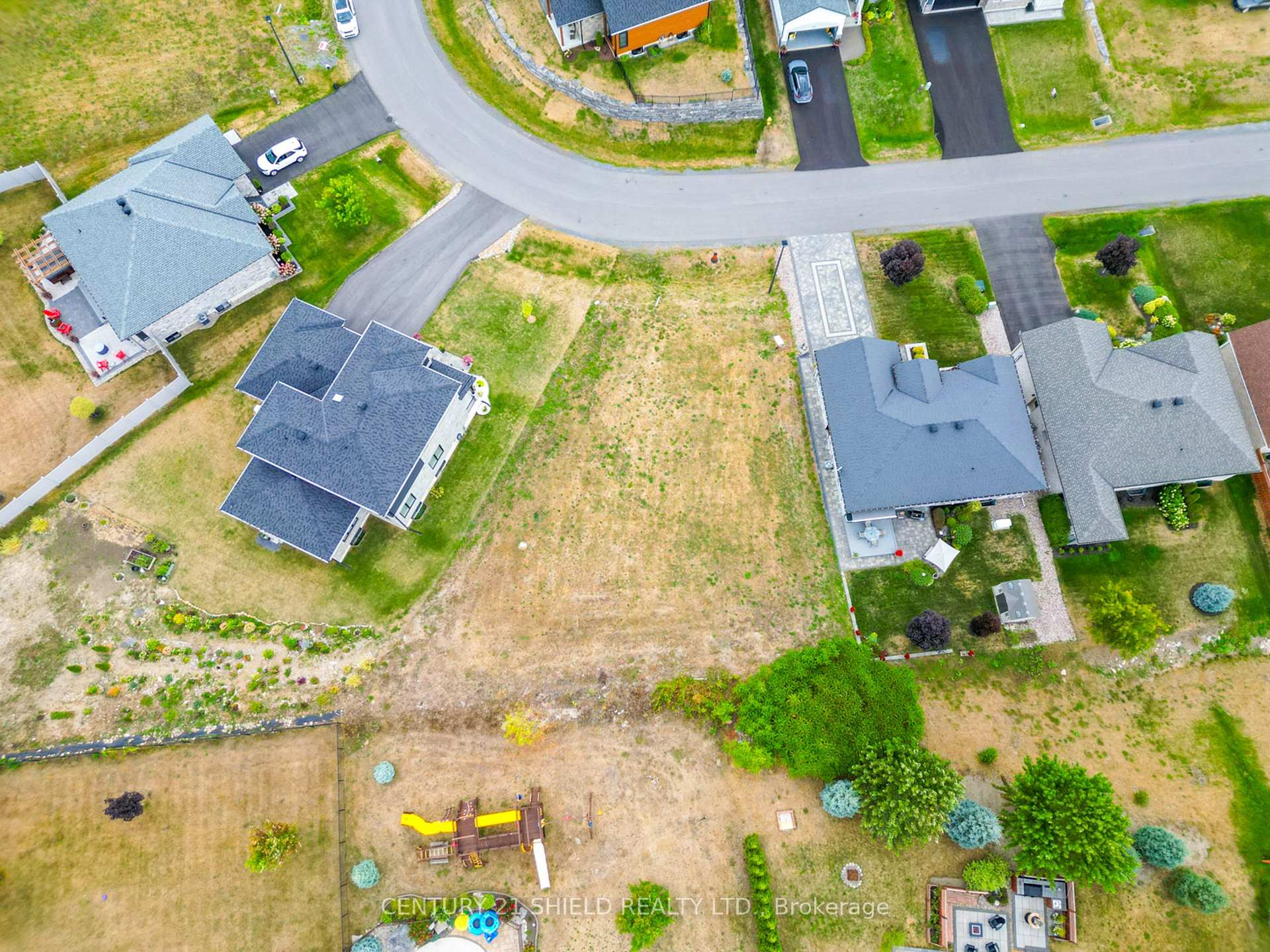 Photo 13 of 7 Matthew Kieran Crescent, South Stormont, Long Sault — HOMEH