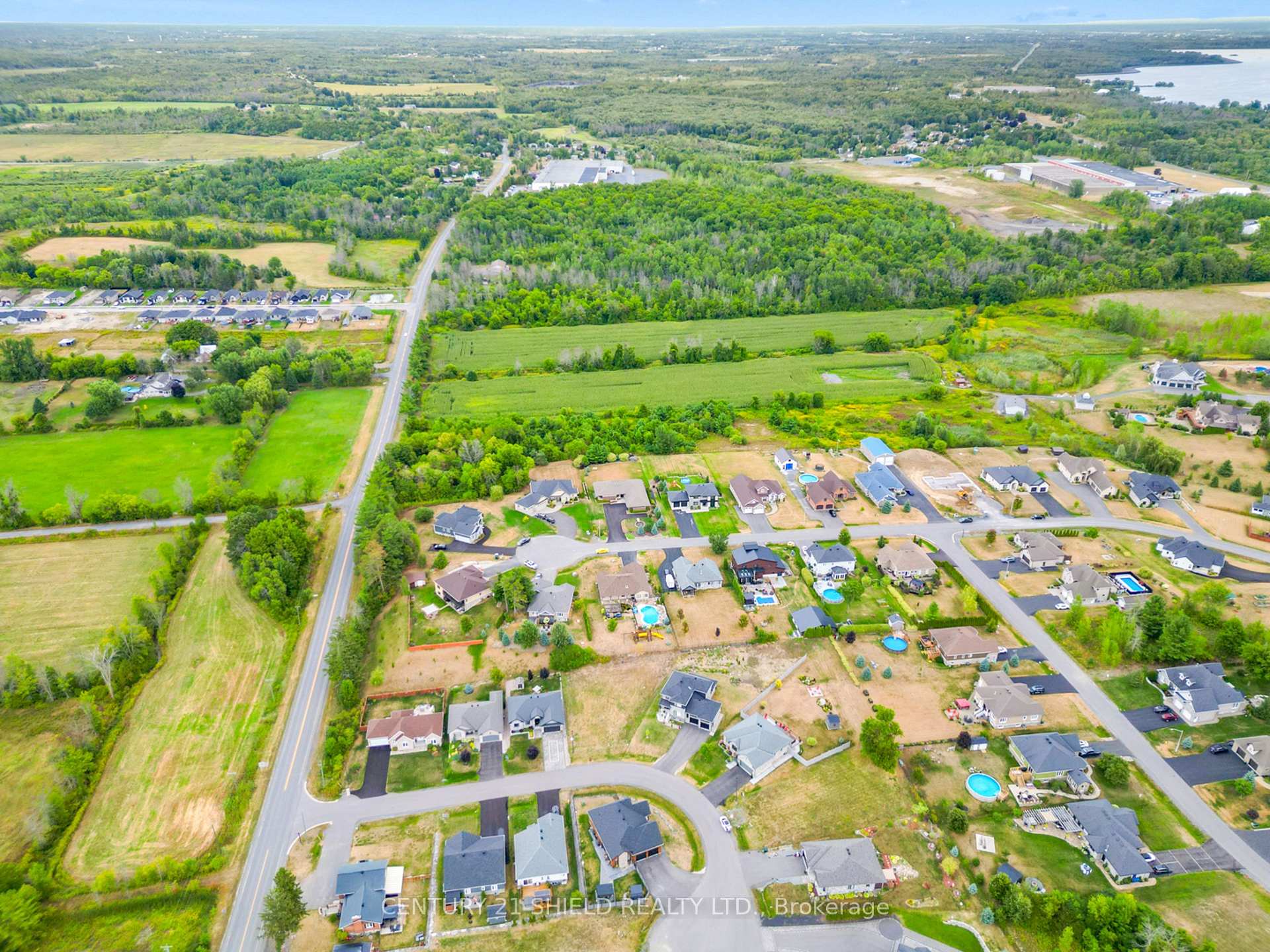 Photo 8 of 7 Matthew Kieran Crescent, South Stormont, Long Sault — HOMEH