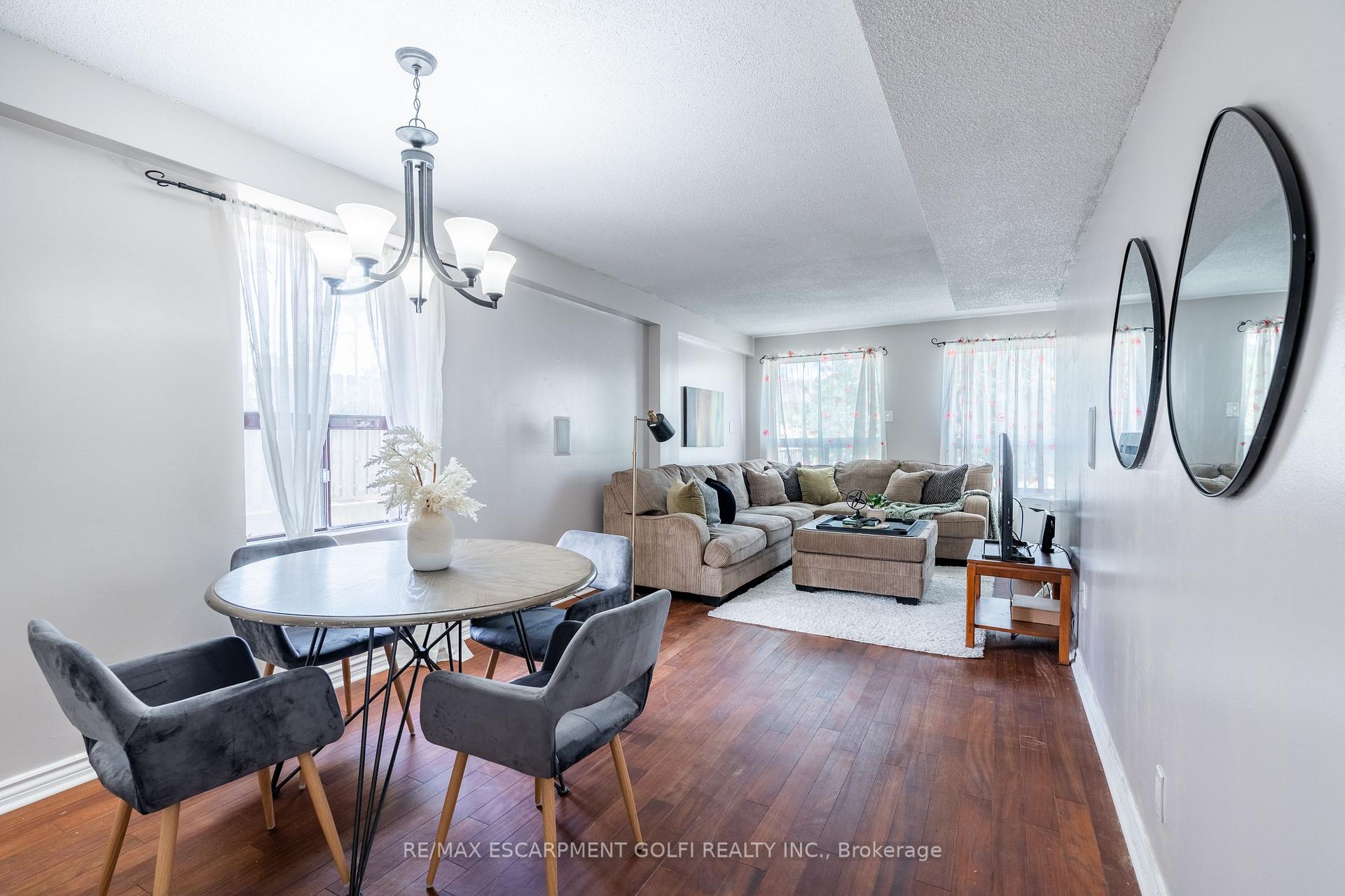 Photo 18 of Unit 101, 4872 Valley Way, Niagara Falls, Cherrywood — HOMEH