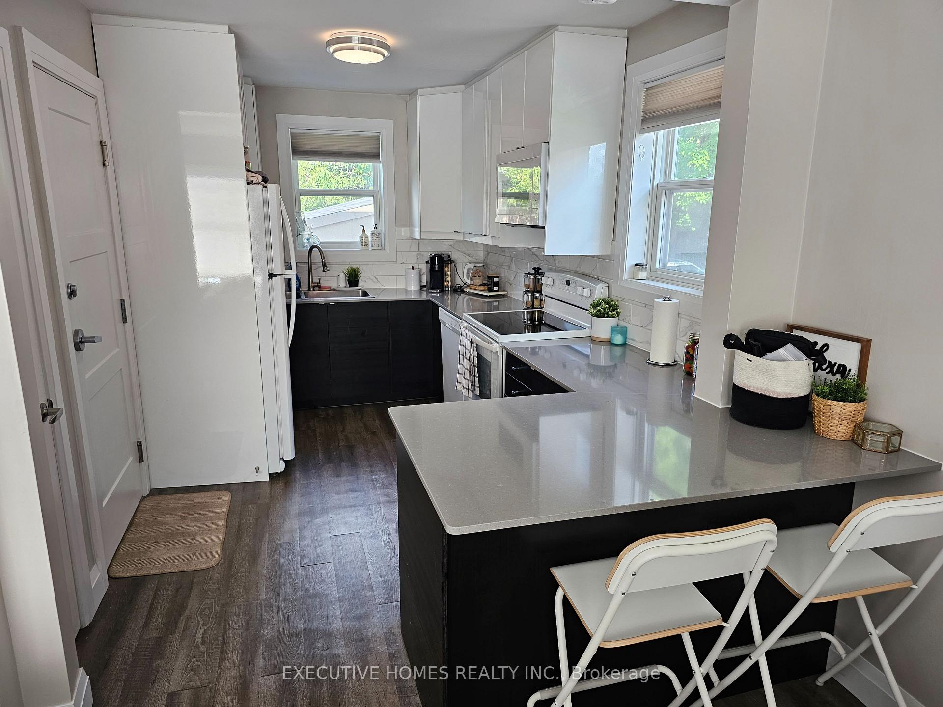 Photo 10 of Unit 2, 157 St Vincent Street, Barrie, Codrington — HOMEH