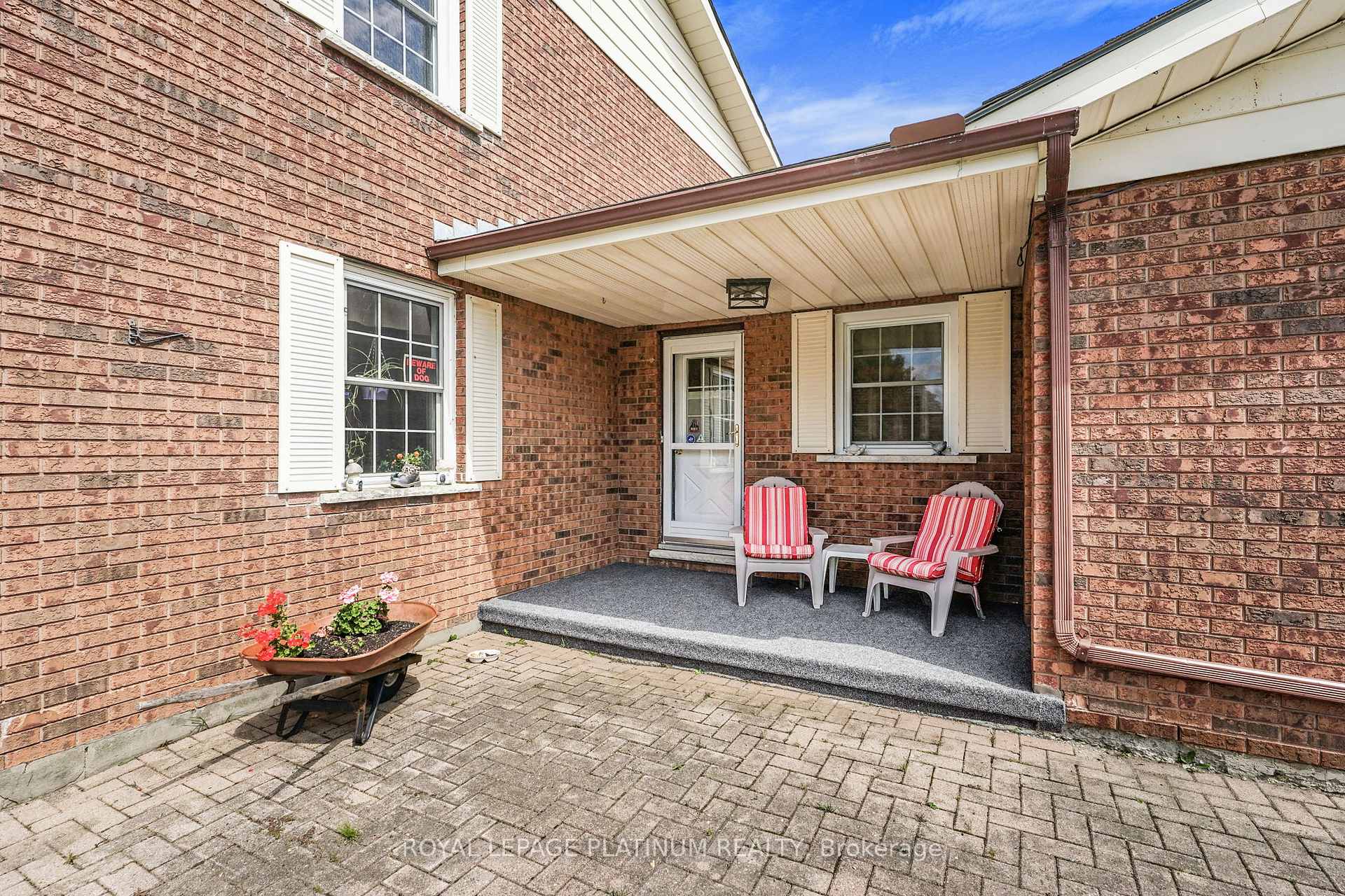 Photo 4 of 155 Clyde Street, Wellington North, Mount Forest — HOMEH