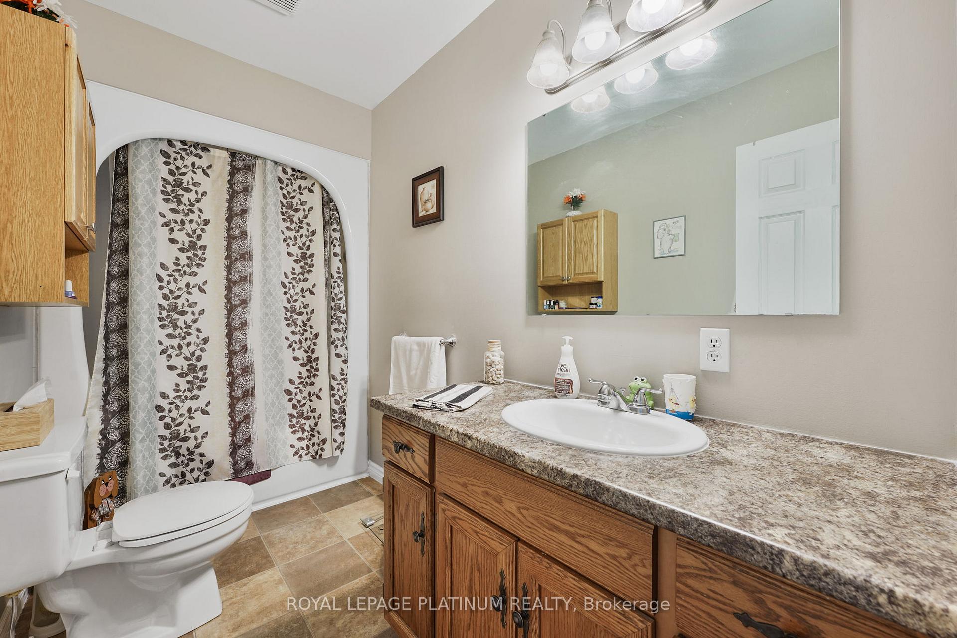 Photo 25 of 155 Clyde Street, Wellington North, Mount Forest — HOMEH