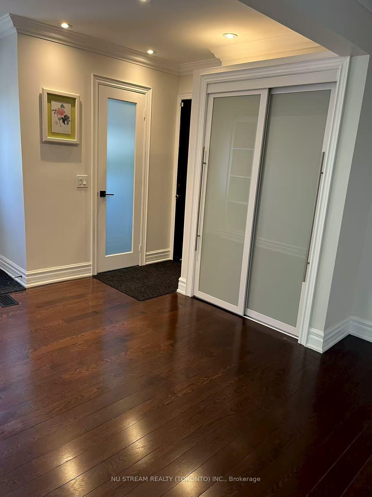 Photo 15 of 4 hickory Drive, Markham, Raymerville — HOMEH