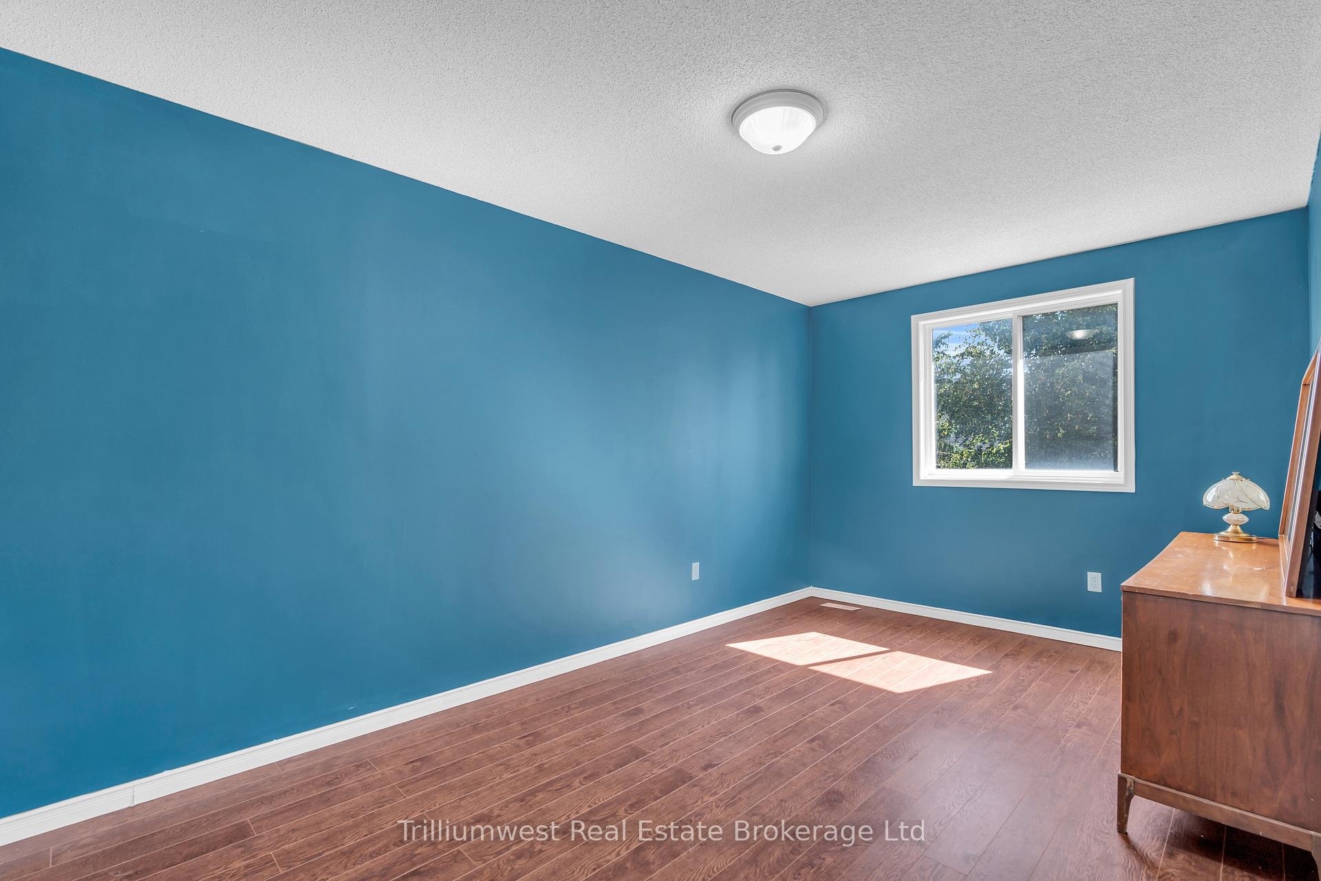 Photo 18 of 12 McCurdy Road, Guelph, Kortright West — HOMEH