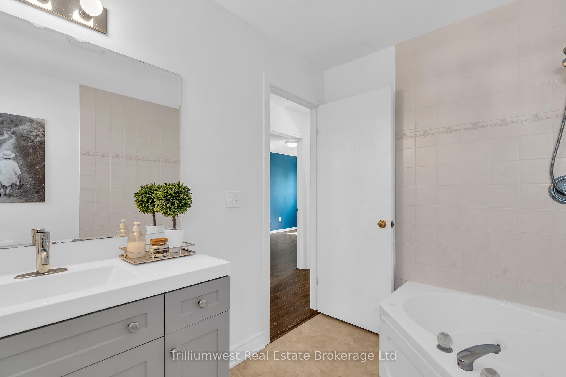 Photo 22 of 12 McCurdy Road, Guelph, Kortright West — HOMEH