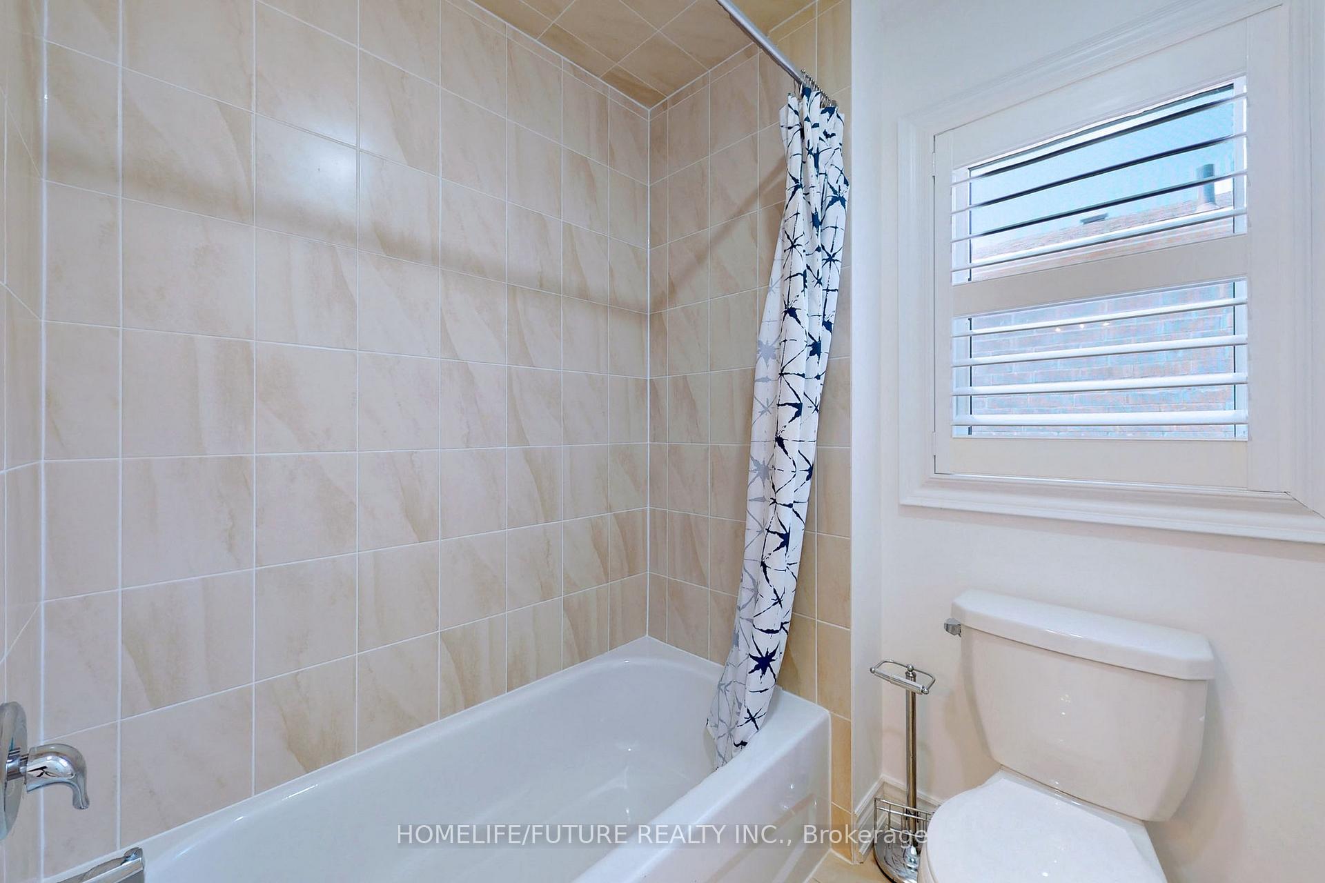 Photo 4 of Unit Main & 2nd, 72 Mohandas Drive, Markham, Cedarwood — HOMEH