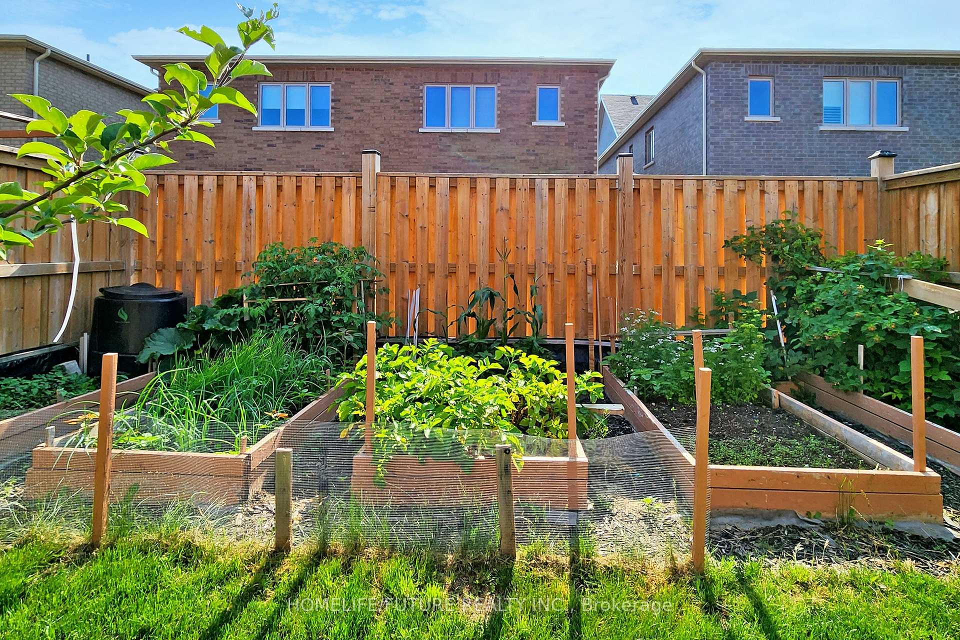Photo 24 of Unit Main & 2nd, 72 Mohandas Drive, Markham, Cedarwood — HOMEH