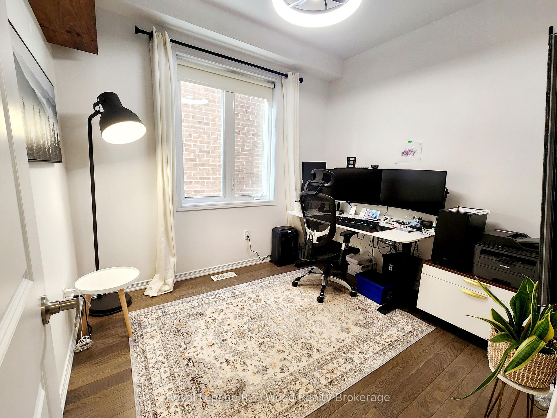 Photo 7 of 93 Cactus Crescent, Hamilton, Stoney Creek Mountain — HOMEH
