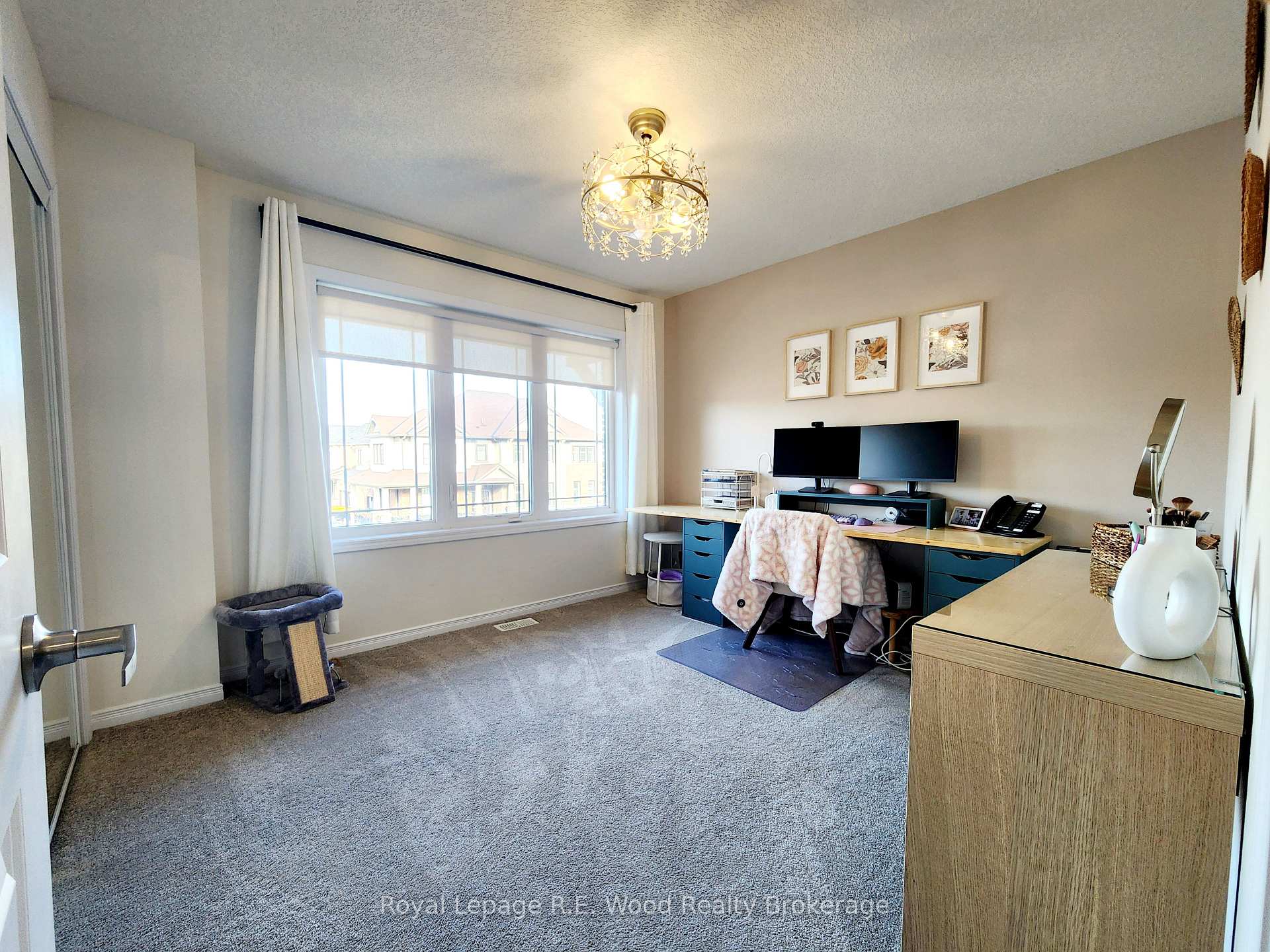 Photo 22 of 93 Cactus Crescent, Hamilton, Stoney Creek Mountain — HOMEH