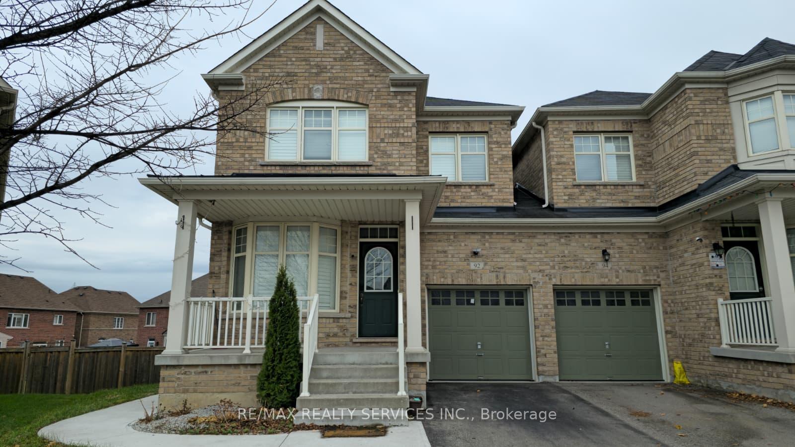 Front of 92 Allegro Drive