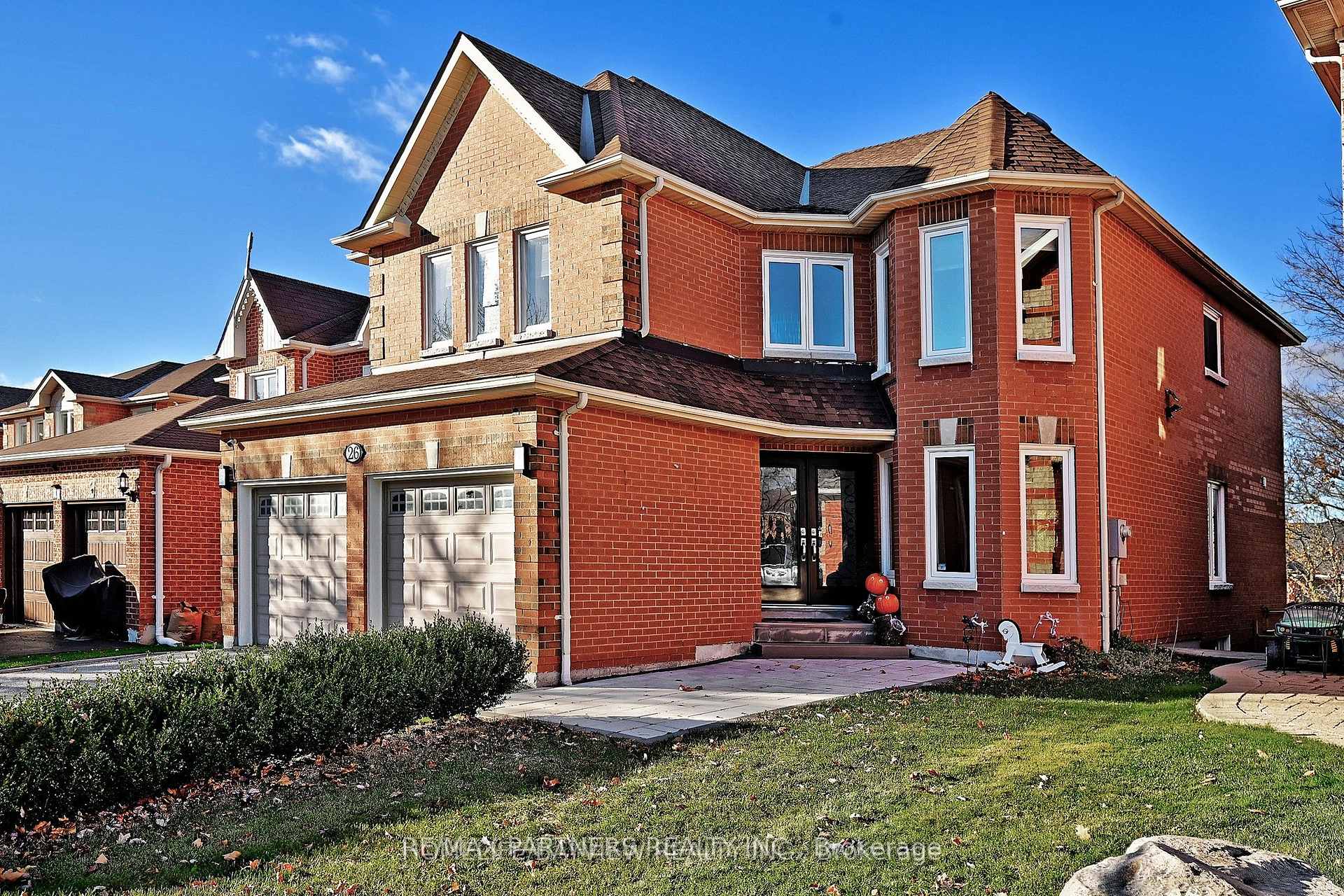 Photo 3 of 26 Sandfield Drive, Aurora, Aurora Highlands — HOMEH