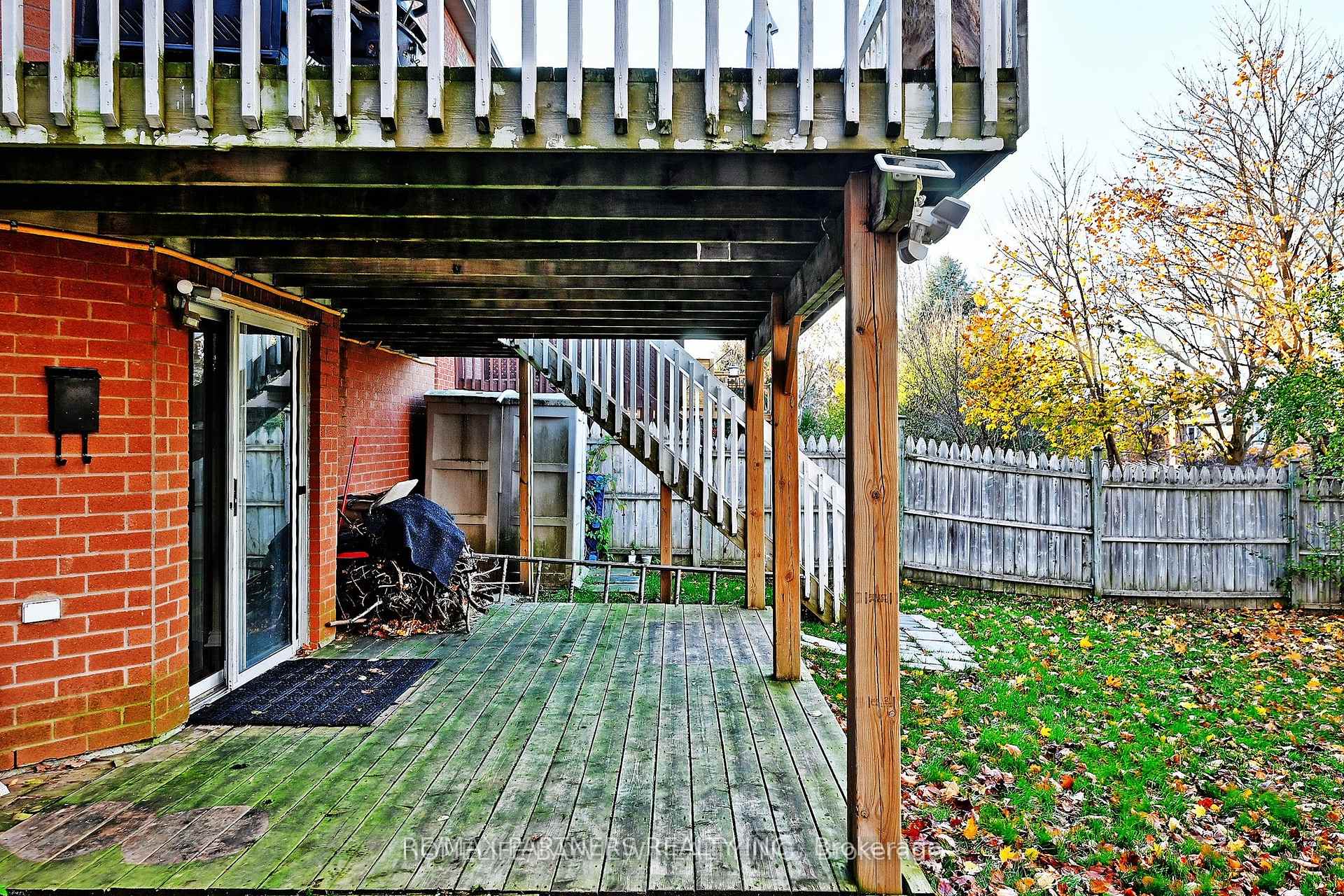 Photo 13 of 26 Sandfield Drive, Aurora, Aurora Highlands — HOMEH
