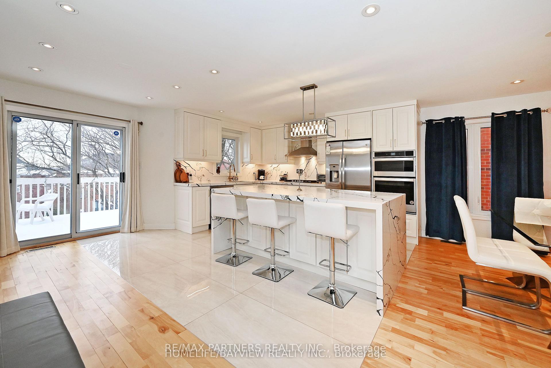 Photo 21 of 26 Sandfield Drive, Aurora, Aurora Highlands — HOMEH