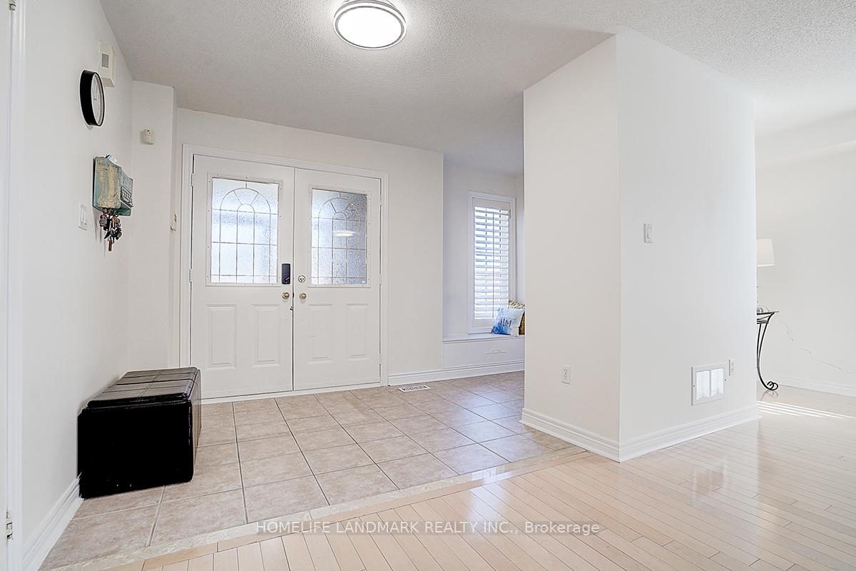 Photo 9 of 65 Crimson Ridge Road, Barrie, Bayshore — HOMEH