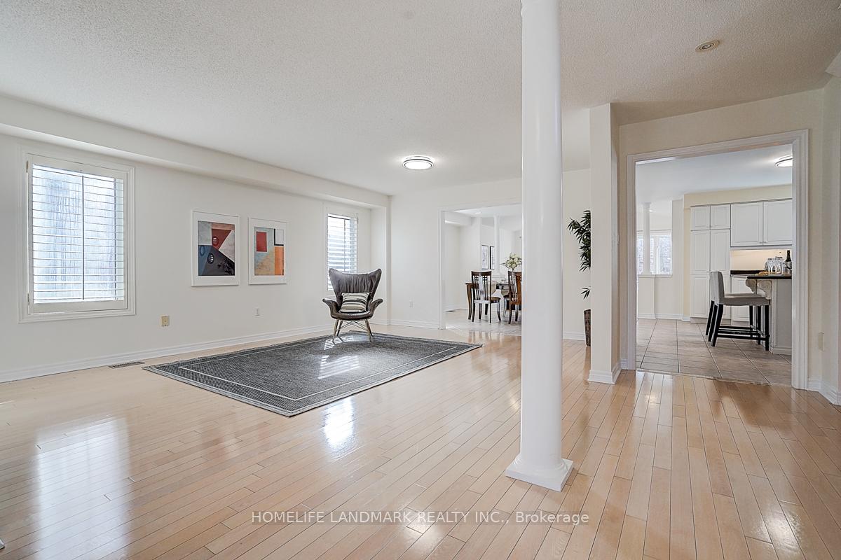 Photo 5 of 65 Crimson Ridge Road, Barrie, Bayshore — HOMEH