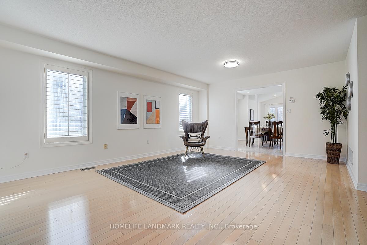 Photo 12 of 65 Crimson Ridge Road, Barrie, Bayshore — HOMEH