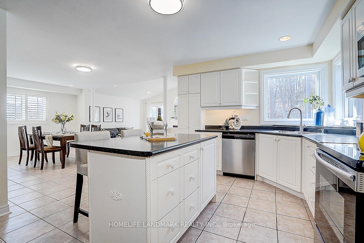 Photo 15 of 65 Crimson Ridge Road, Barrie, Bayshore — HOMEH