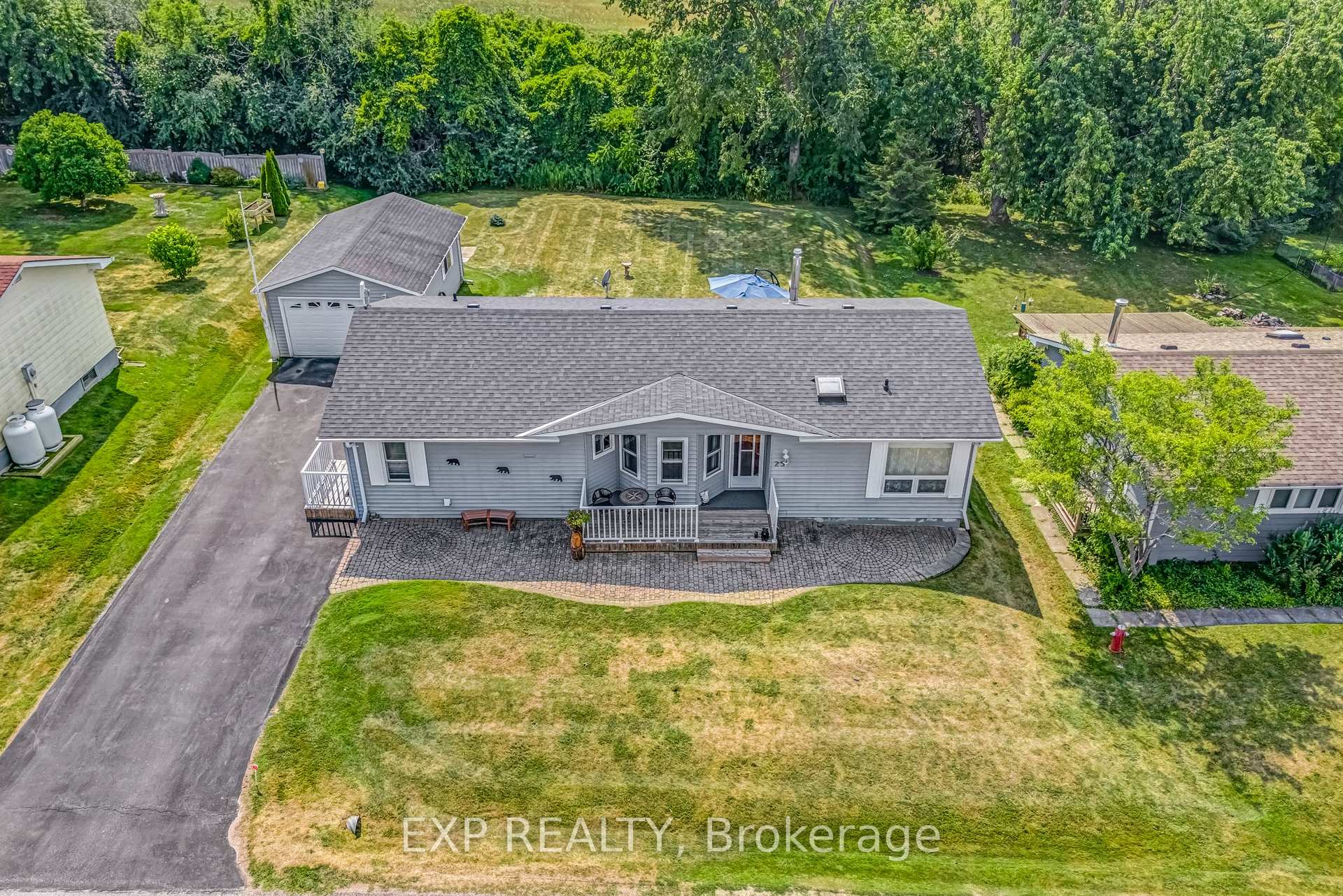 Front of 25 Juno Crescent