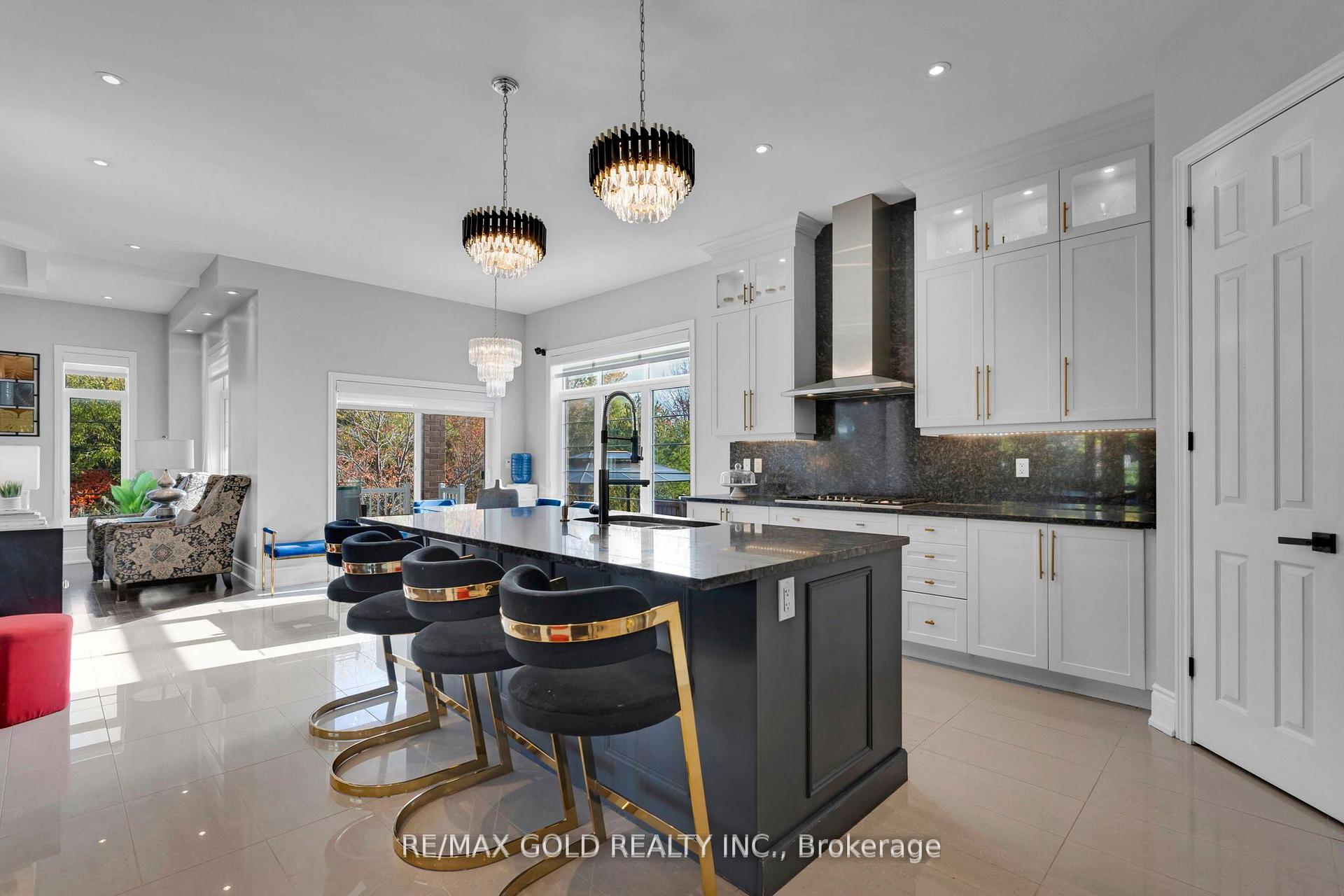Photo 3 of 34 Rhapsody Crescent, Brampton, Vales of Castlemore — HOMEH