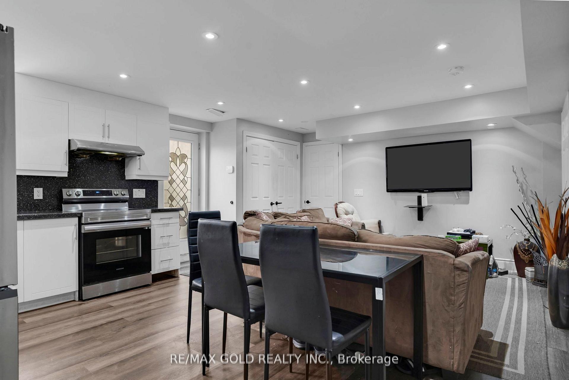 Photo 47 of 34 Rhapsody Crescent, Brampton, Vales of Castlemore — HOMEH