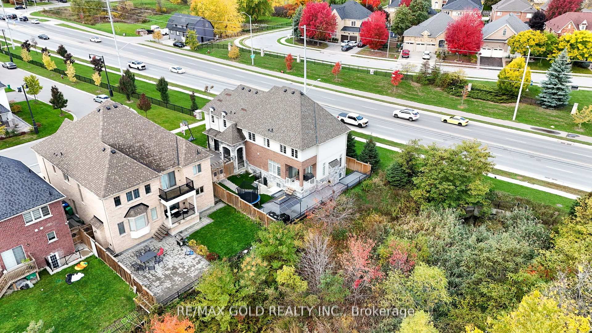 Photo 38 of 34 Rhapsody Crescent, Brampton, Vales of Castlemore — HOMEH