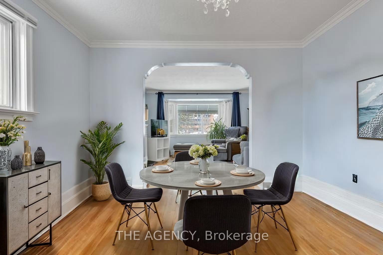 Photo 3 of 229 Ridley Boulevard, Toronto, Bedford Park-Nortown — HOMEH