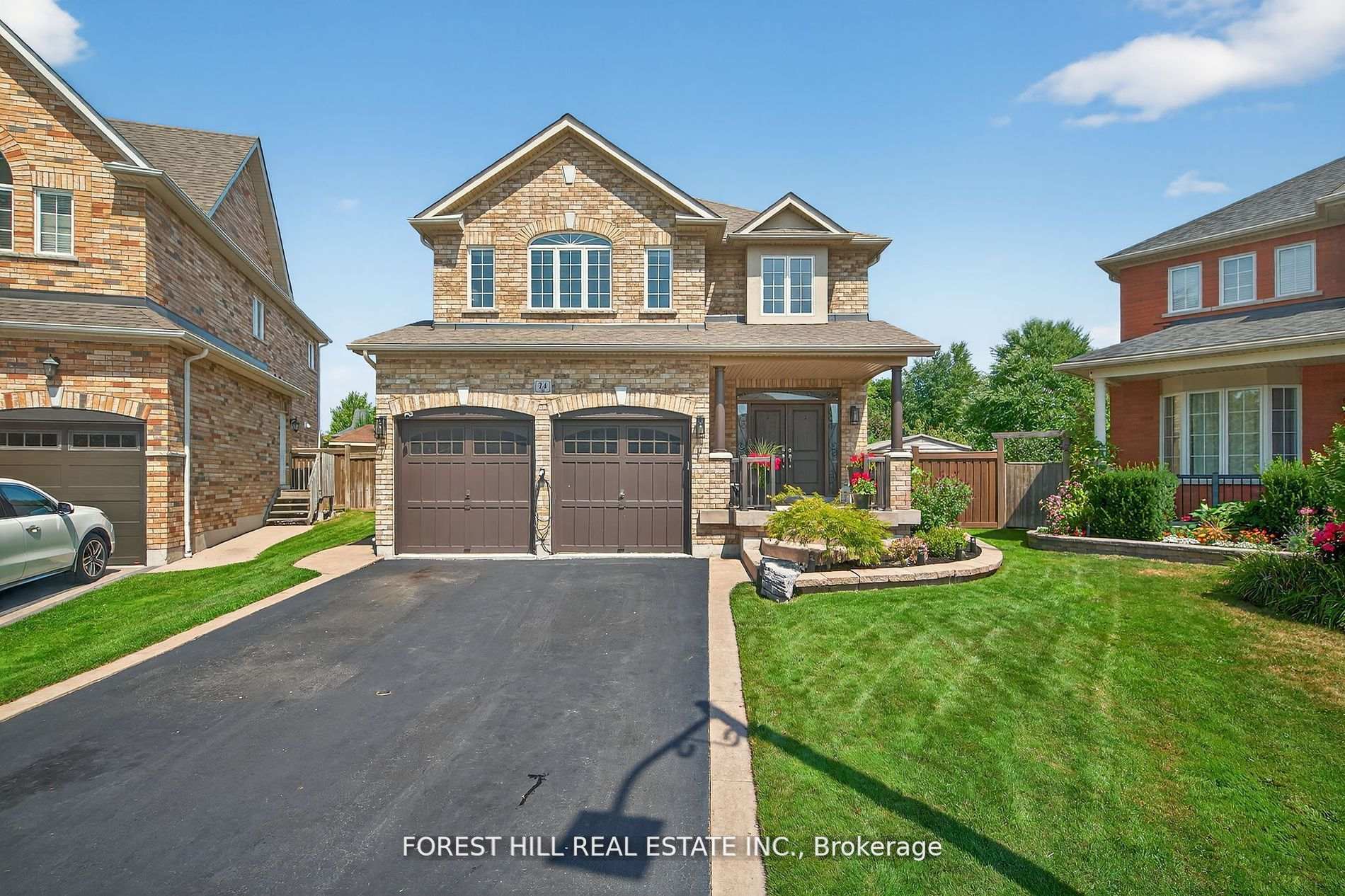 Photo 2 of 24 Vesna Court, Clarington, Bowmanville — HOMEH