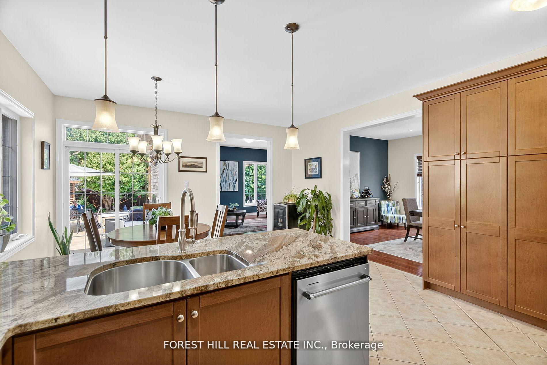 Photo 9 of 24 Vesna Court, Clarington, Bowmanville — HOMEH