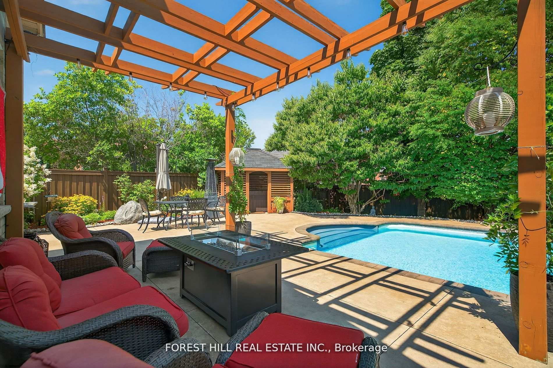 Photo 30 of 24 Vesna Court, Clarington, Bowmanville — HOMEH