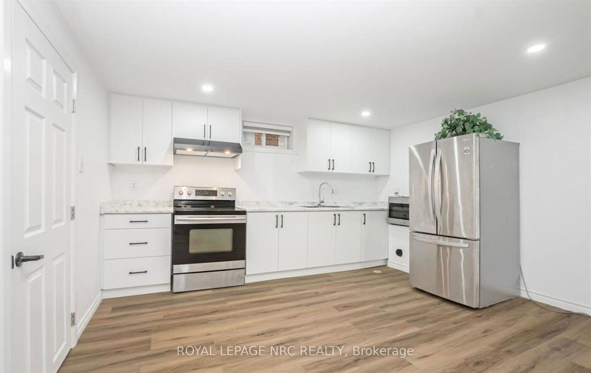 Photo 3 of Unit Basement, 959 Mohawk Road E, Hamilton, Huntington — HOMEH