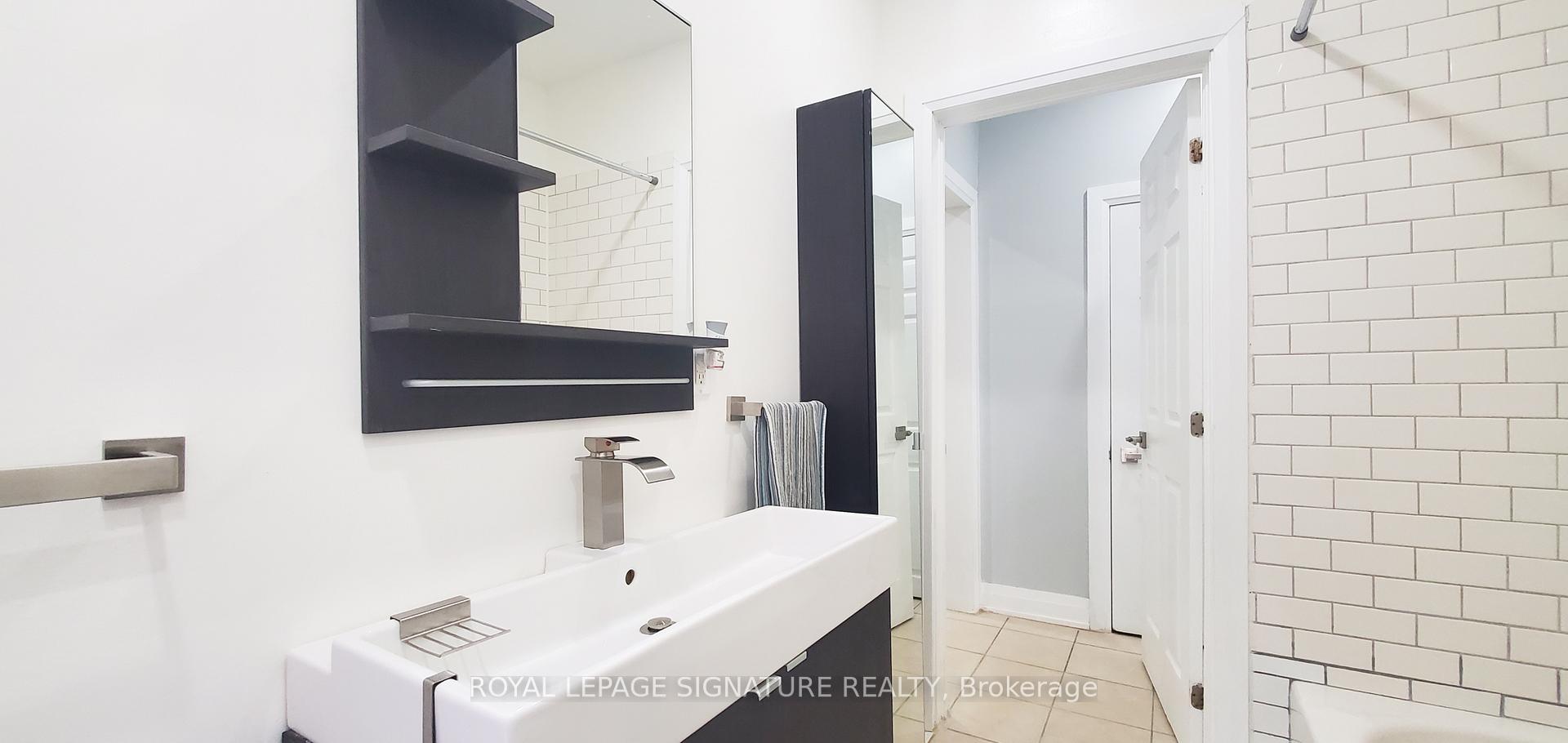 Photo 15 of Unit 3, 77 Victoria Avenue, Hamilton, Landsdale — HOMEH