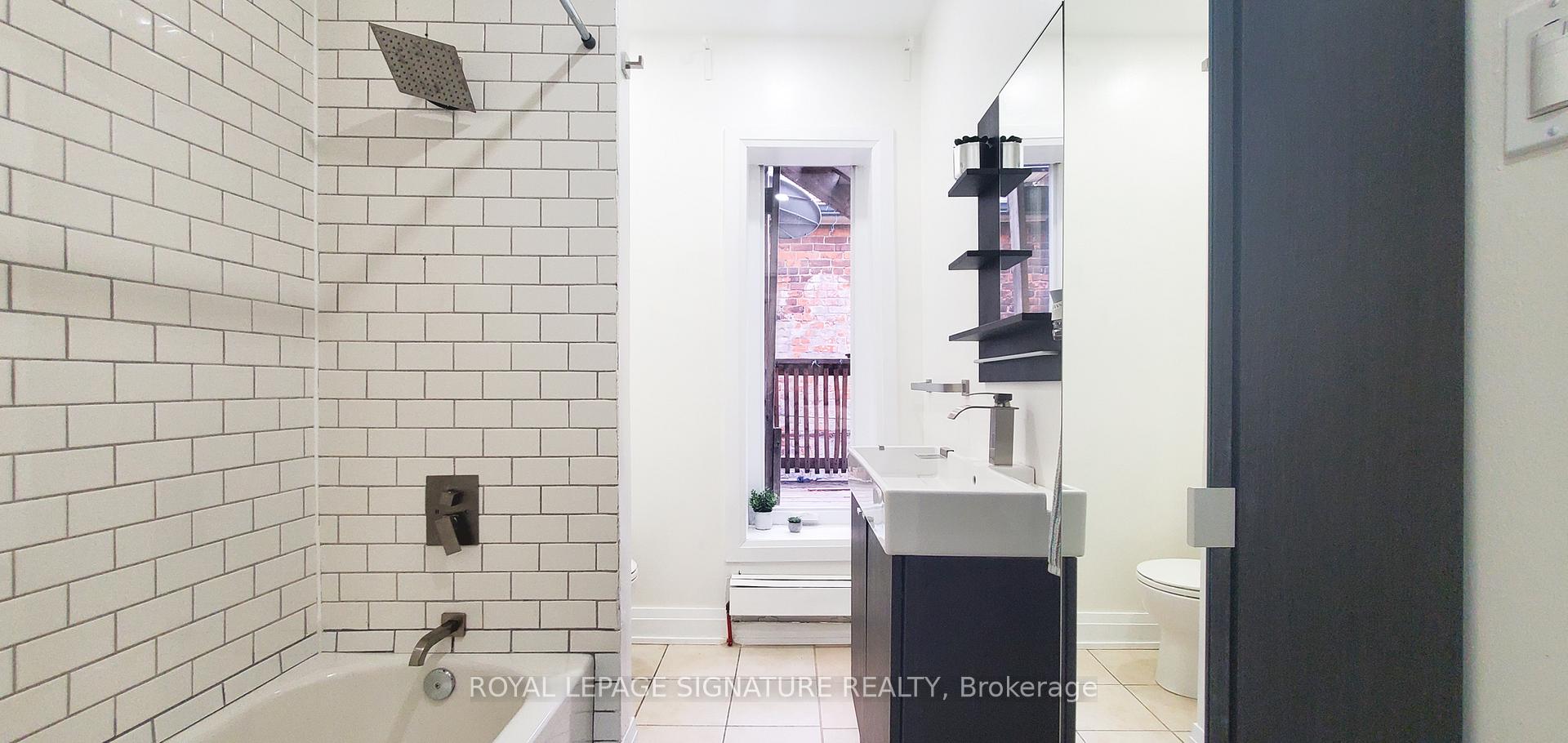 Photo 19 of Unit 3, 77 Victoria Avenue, Hamilton, Landsdale — HOMEH