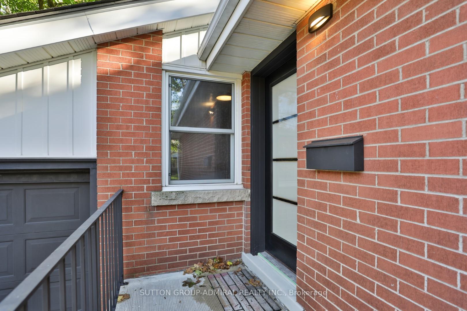 Photo 4 of 275 Southwood Drive, Hamilton, Sherwood — HOMEH