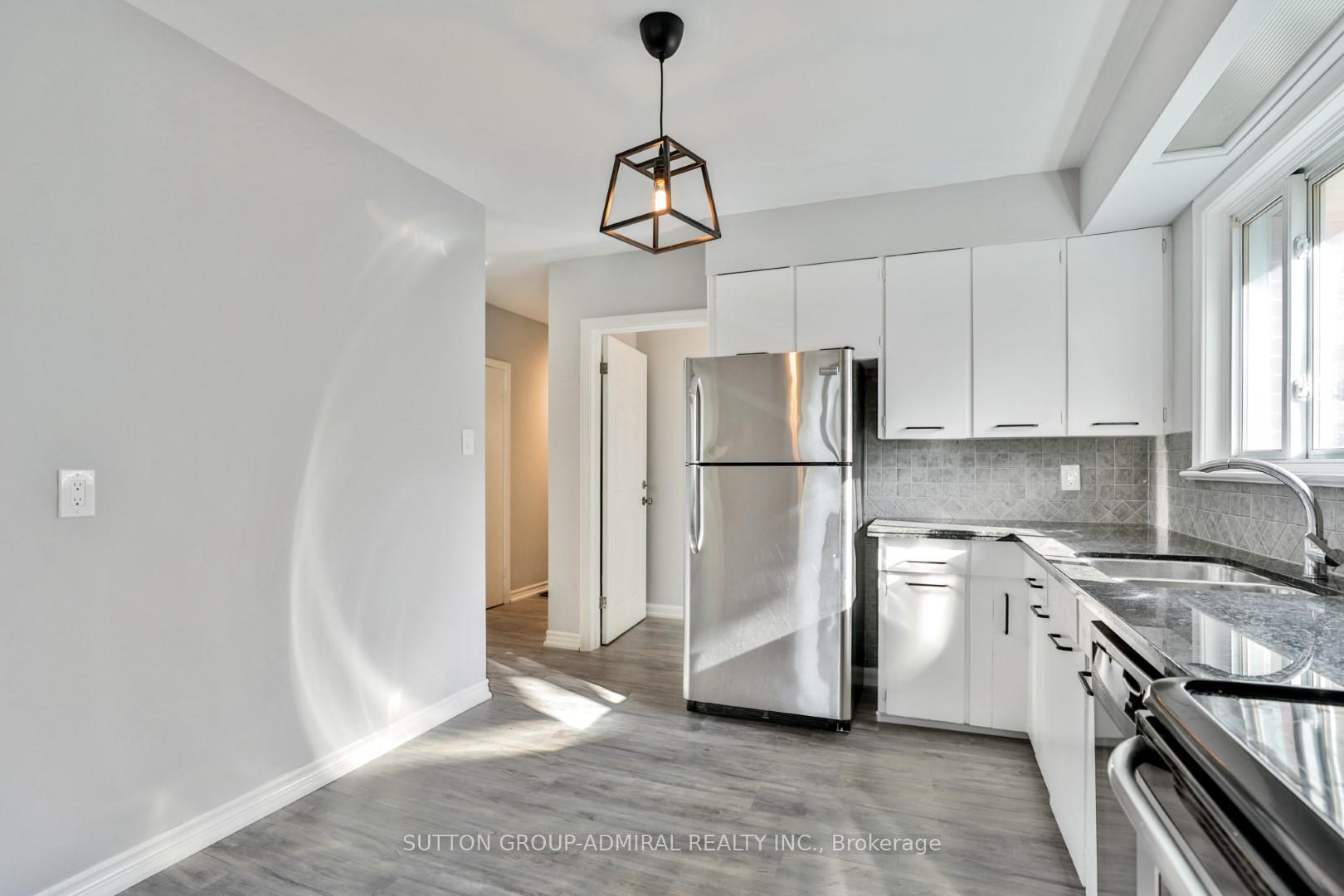 Photo 9 of 275 Southwood Drive, Hamilton, Sherwood — HOMEH