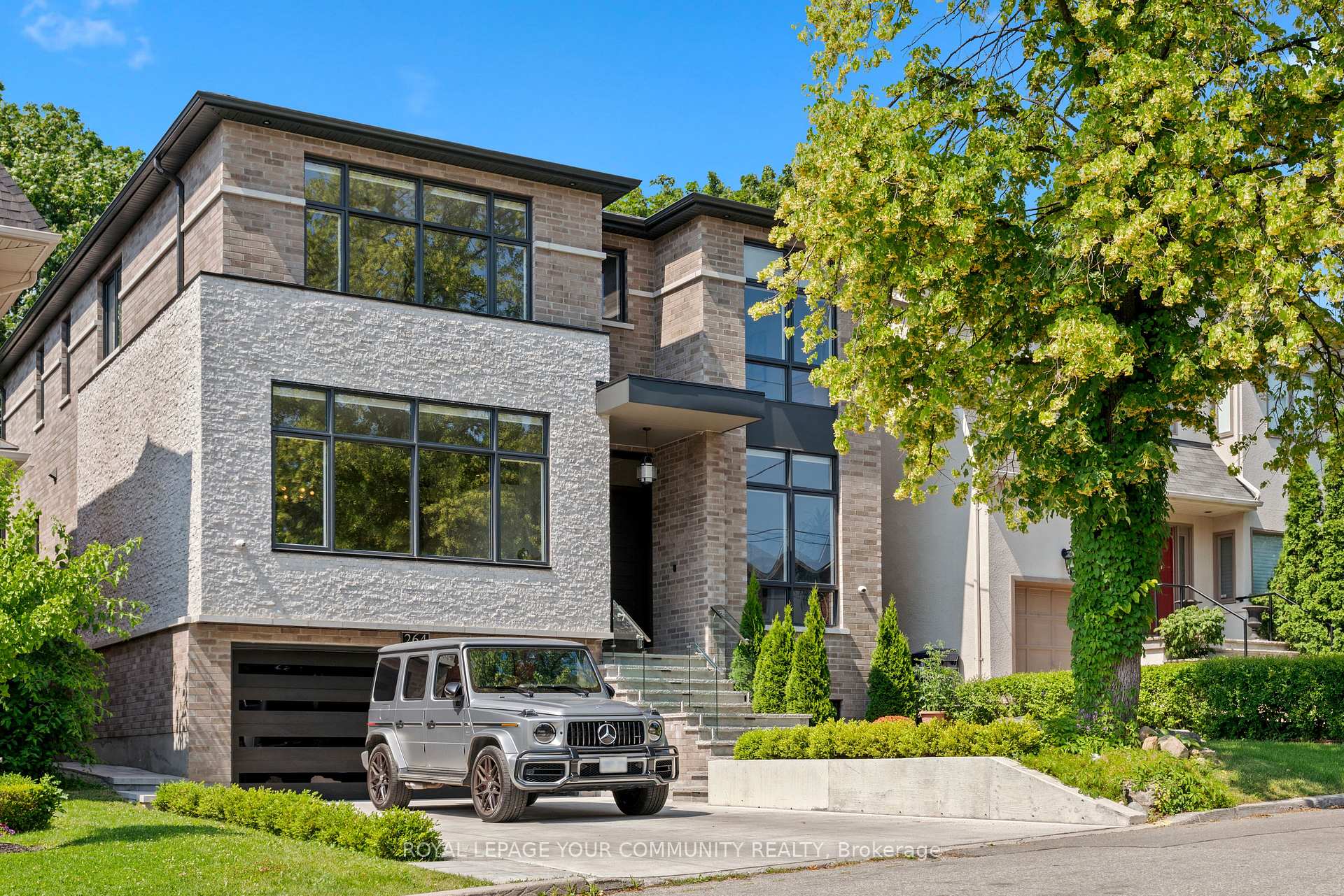 Photo 1 of 264 Joicey Boulevard, Toronto, Bedford Park-Nortown — HOMEH