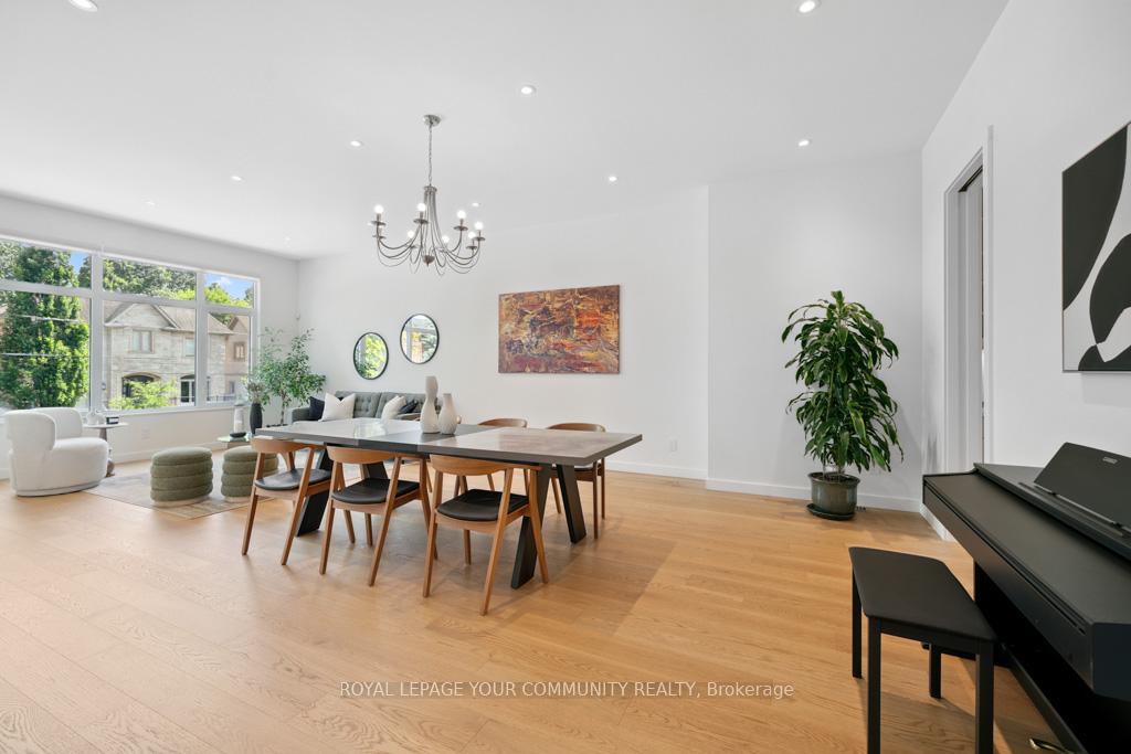 Photo 16 of 264 Joicey Boulevard, Toronto, Bedford Park-Nortown — HOMEH