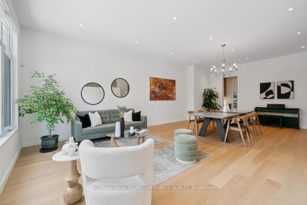 Photo 15 of 264 Joicey Boulevard, Toronto, Bedford Park-Nortown — HOMEH