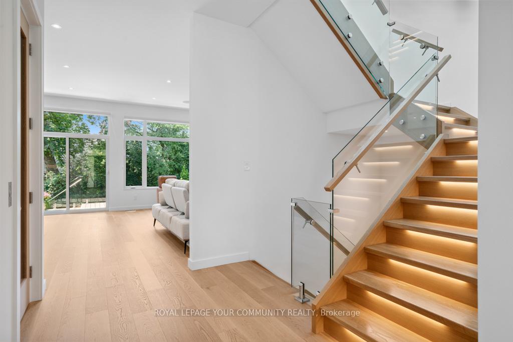 Photo 21 of 264 Joicey Boulevard, Toronto, Bedford Park-Nortown — HOMEH