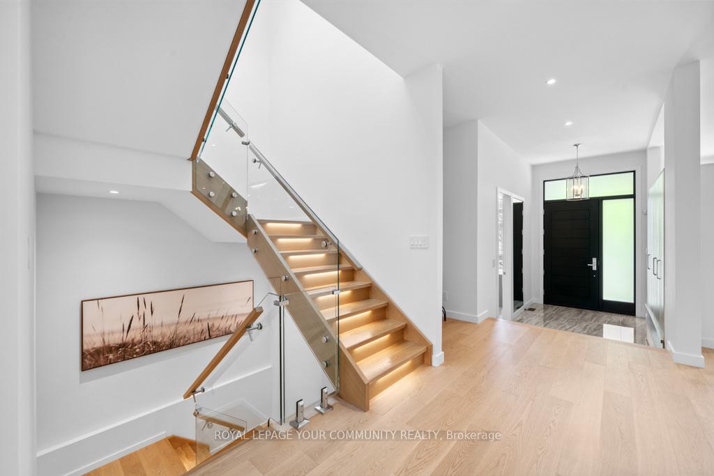 Photo 23 of 264 Joicey Boulevard, Toronto, Bedford Park-Nortown — HOMEH