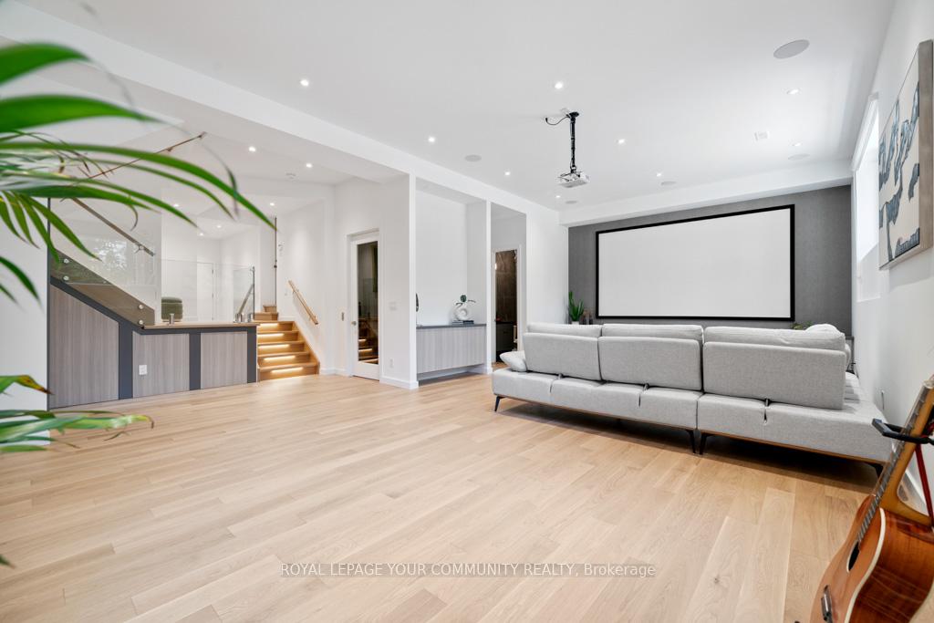 Photo 33 of 264 Joicey Boulevard, Toronto, Bedford Park-Nortown — HOMEH