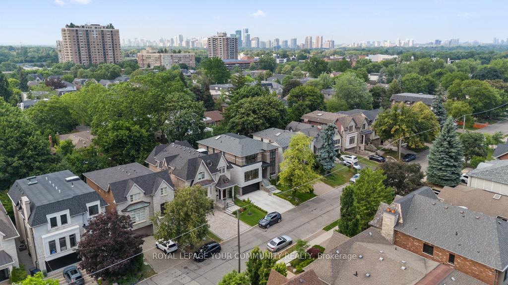 Photo 39 of 264 Joicey Boulevard, Toronto, Bedford Park-Nortown — HOMEH