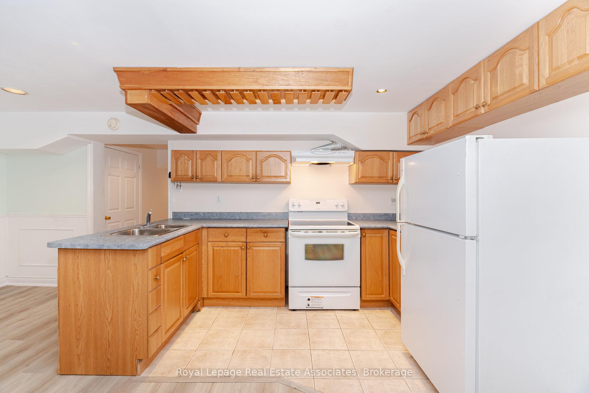 Photo 18 of 12 Gulliver Crescent, Brampton, Northgate — HOMEH