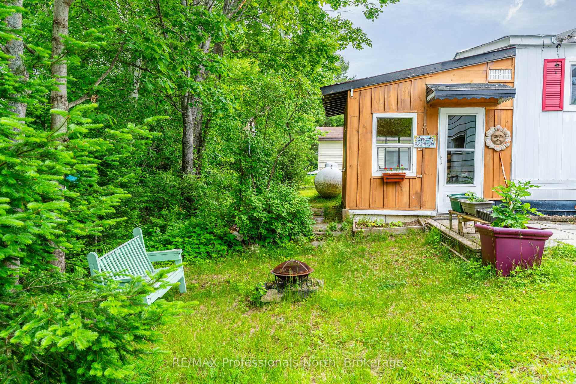 Photo 13 of 1025 Seventh Lane, Minden Hills, Lutterworth — HOMEH