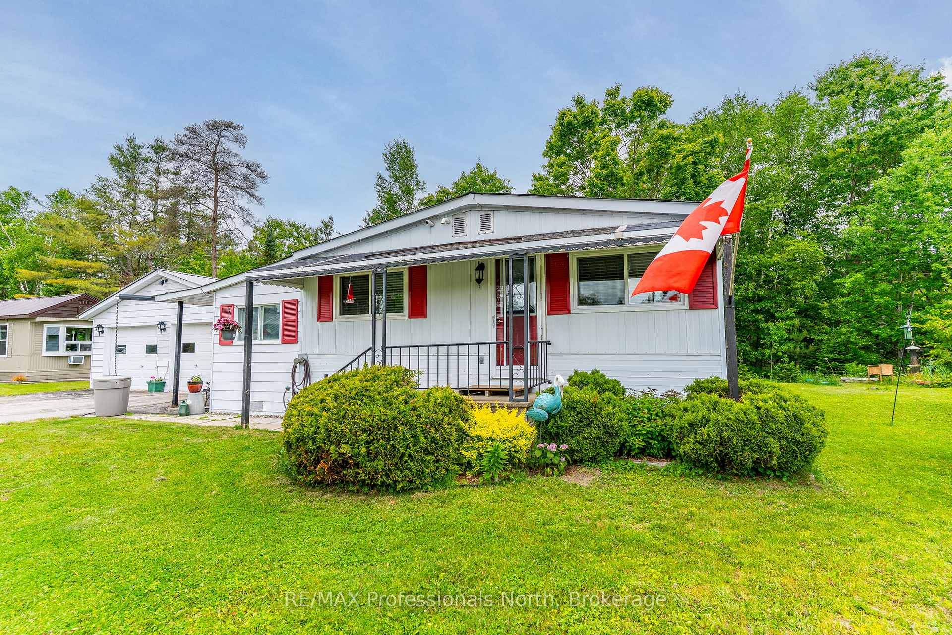 Photo 27 of 1025 Seventh Lane, Minden Hills, Lutterworth — HOMEH