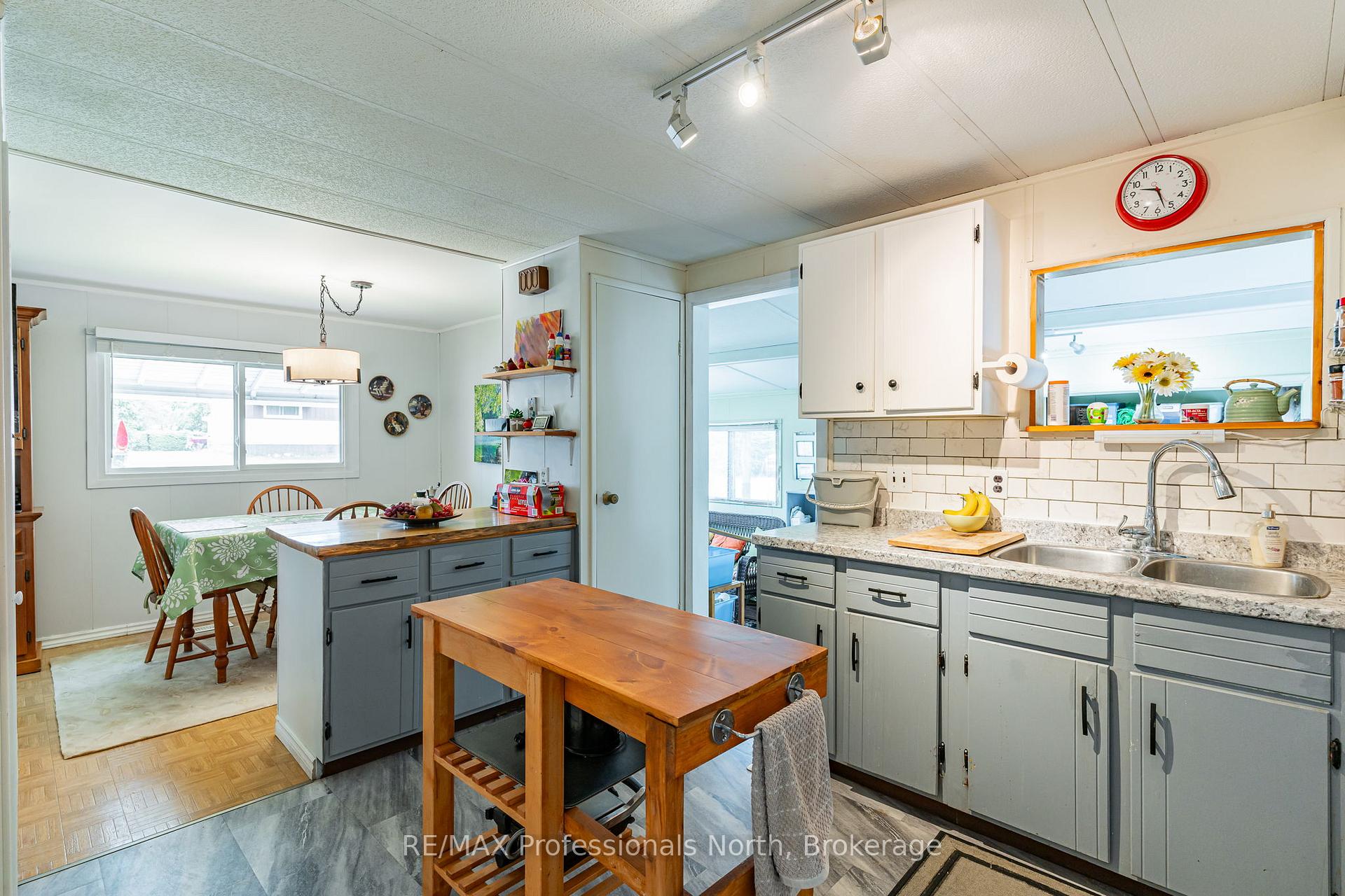 Photo 24 of 1025 Seventh Lane, Minden Hills, Lutterworth — HOMEH