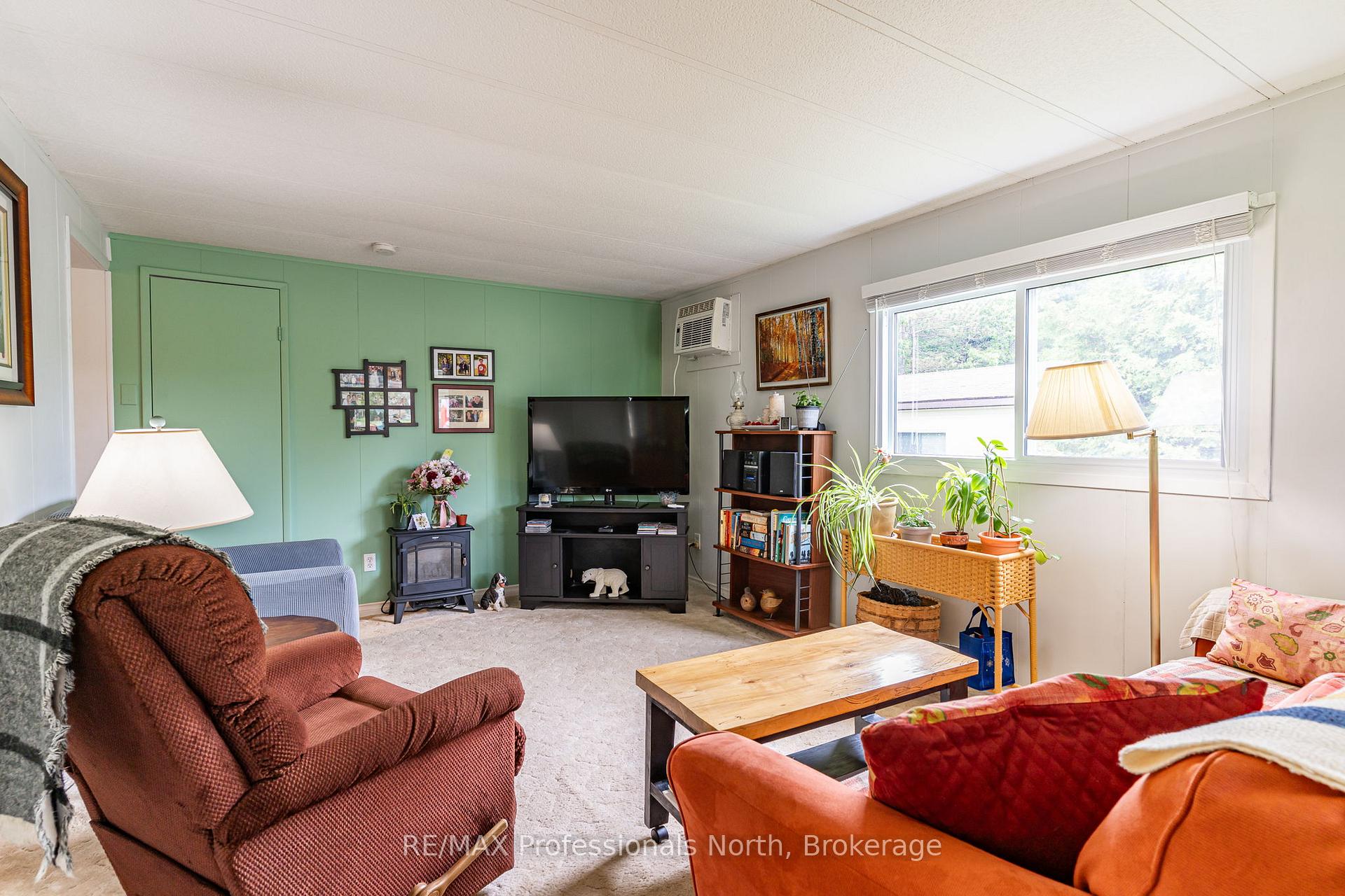 Photo 25 of 1025 Seventh Lane, Minden Hills, Lutterworth — HOMEH