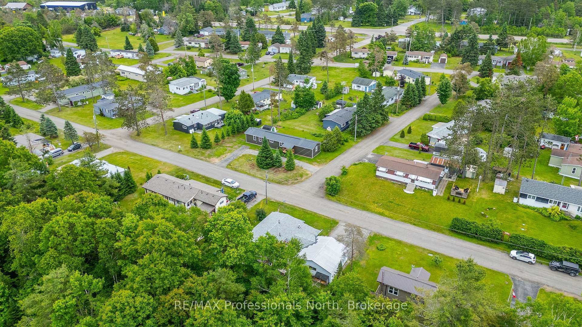 Photo 35 of 1025 Seventh Lane, Minden Hills, Lutterworth — HOMEH