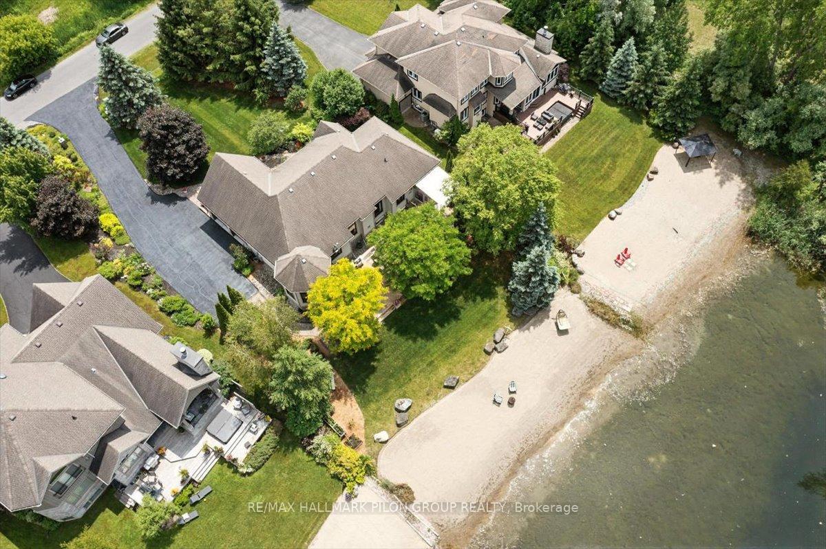 Photo 3 of 6893 Sparkling Lake Way, Ottawa, Greely — HOMEH