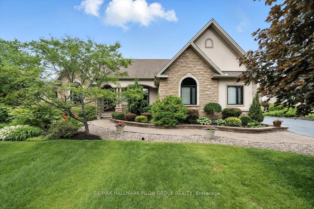Photo 4 of 6893 Sparkling Lake Way, Ottawa, Greely — HOMEH