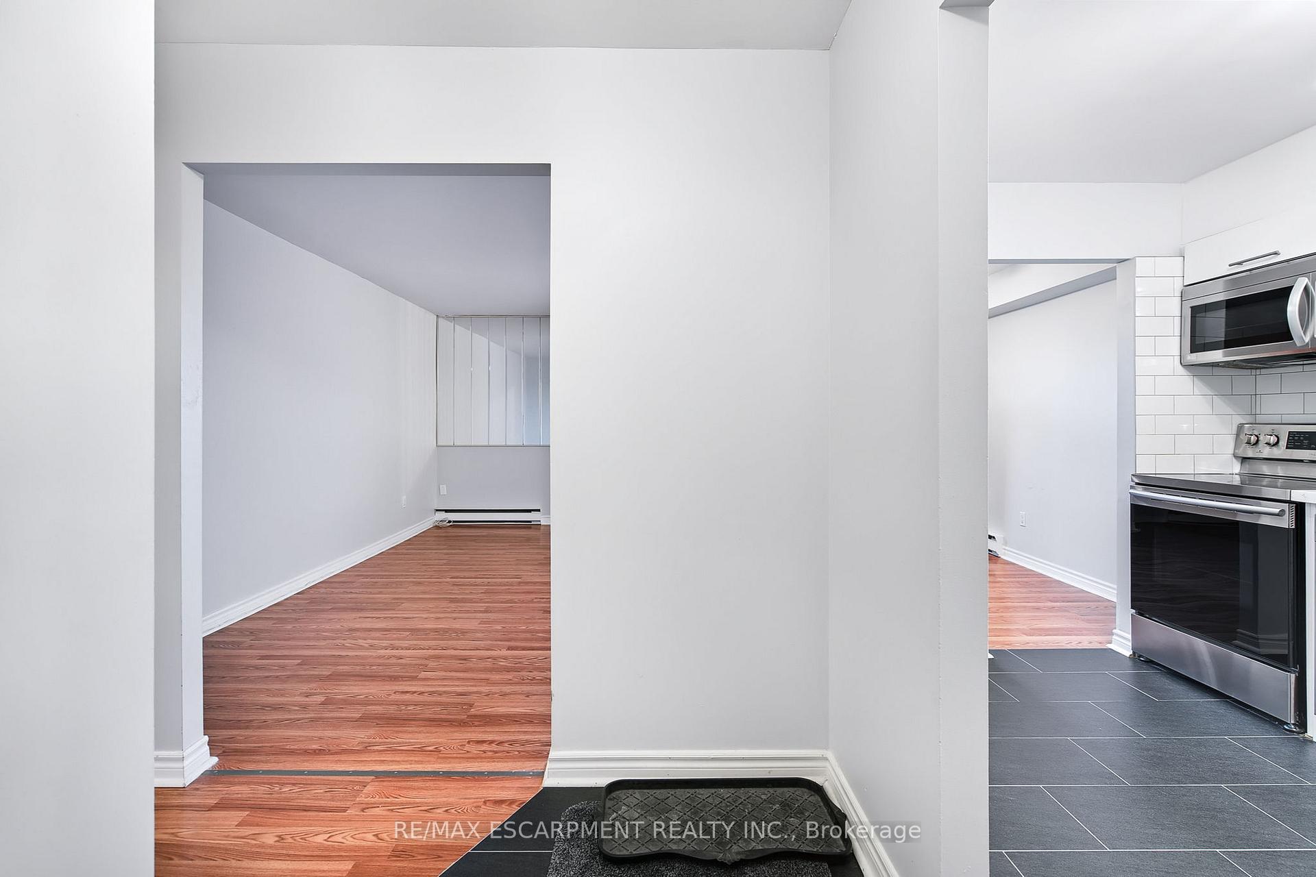 Photo 5 of Unit 501, 23 Main Street, Hamilton, Dundas — HOMEH